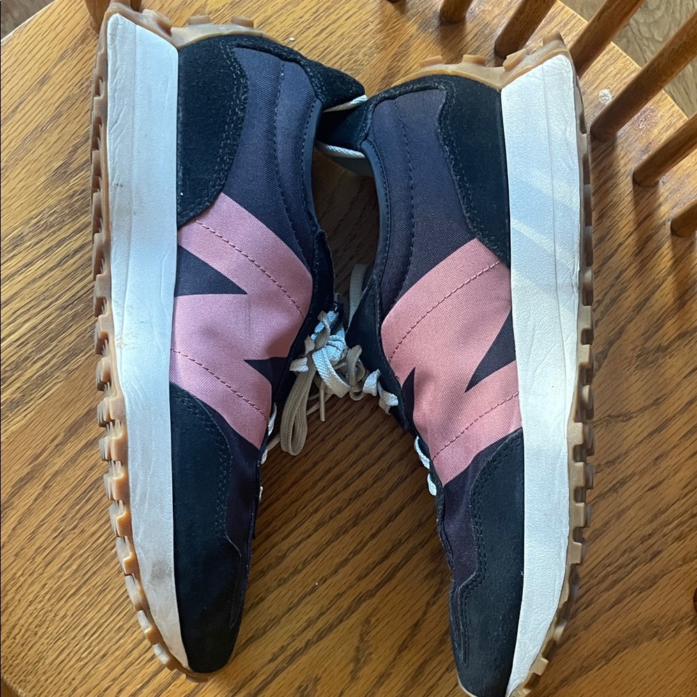 New Balance Black and Pink Athletic Shoes - Picture 4 of 4